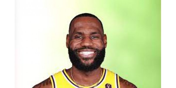 James è in dubbio su dove sarà l'anno prossimo